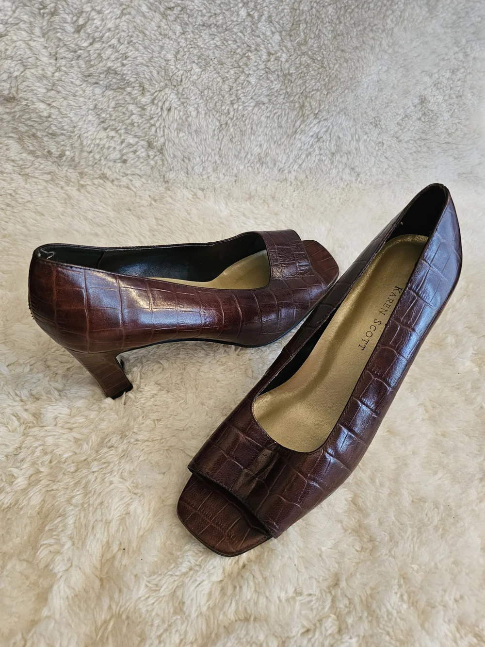 Vintage Karen Scott Croc Embossed Brown Peep Toe Heels